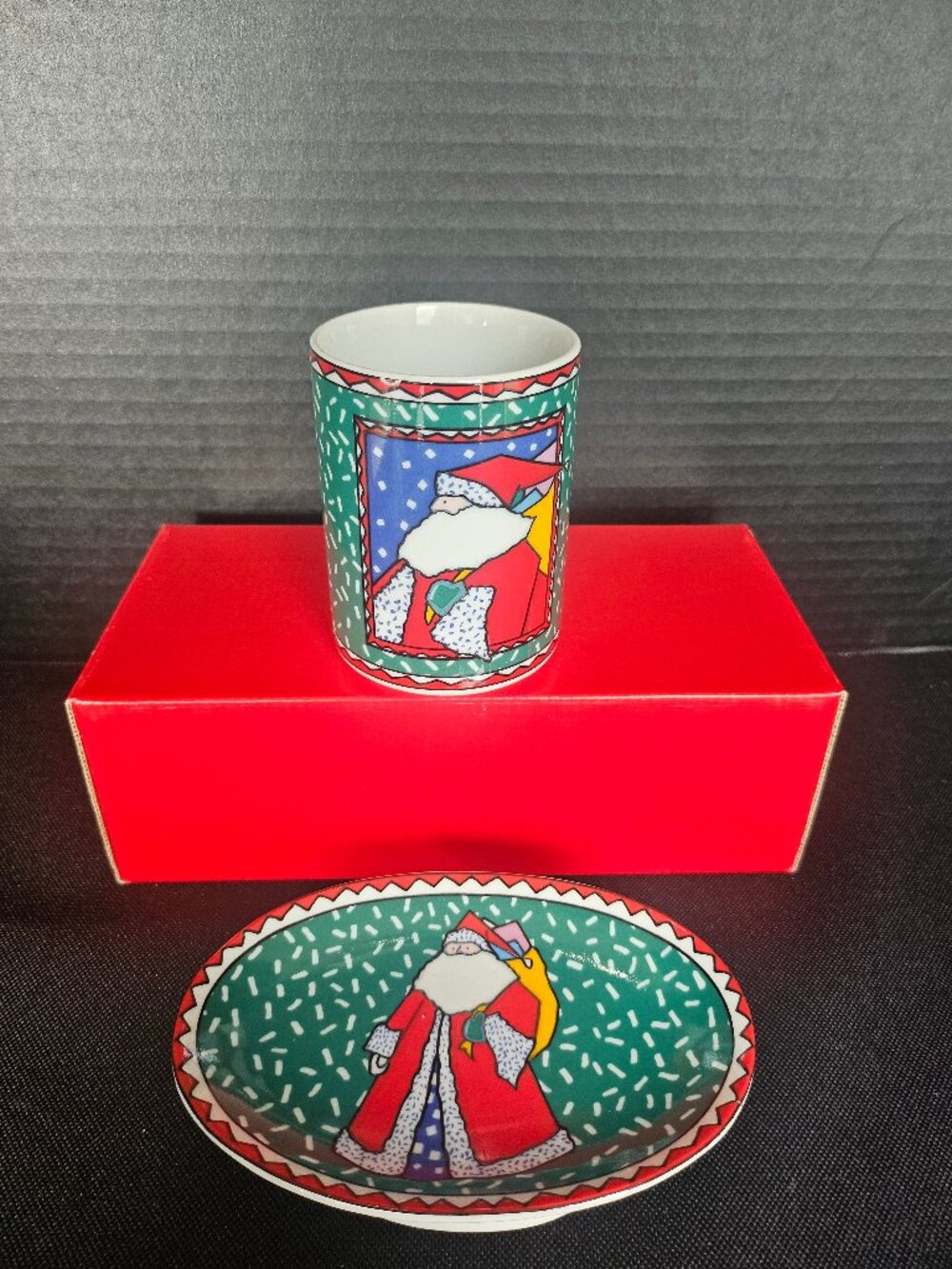 Vintage Christmas Santa Soap Dish And Tumbler Bathroom Set. FWC Bazaar